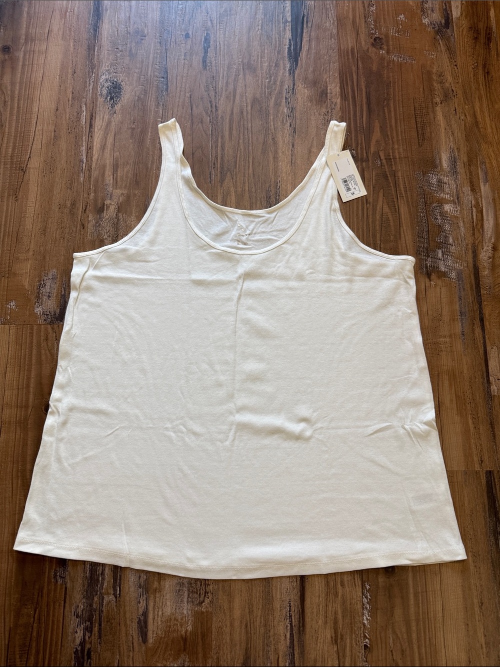 Women’s Classic Scoop Neck Tank Top - White